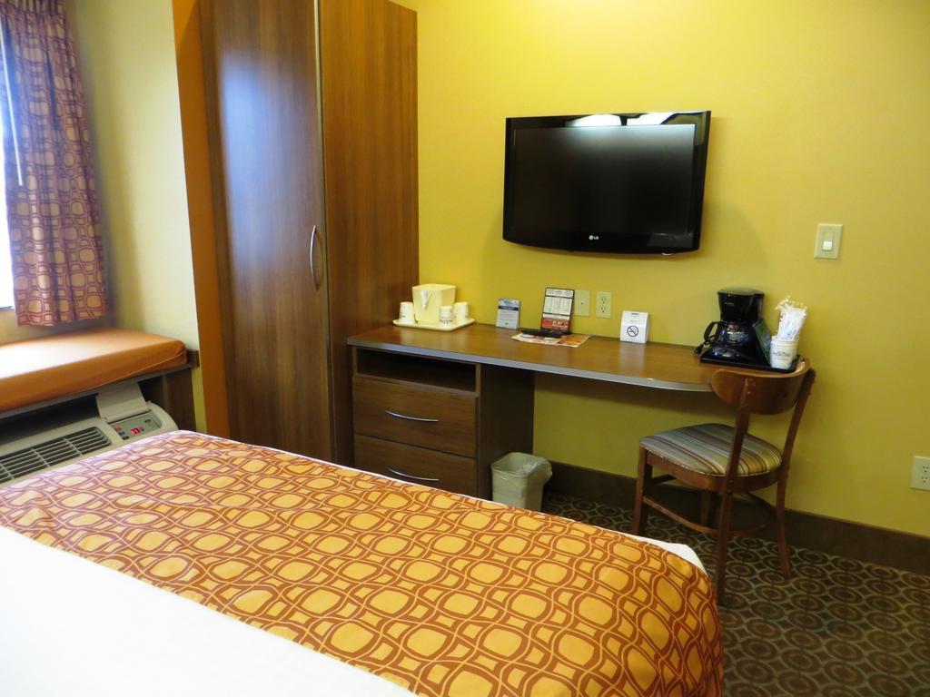 Microtel By Wyndham South Bend Notre Dame University Номер фото