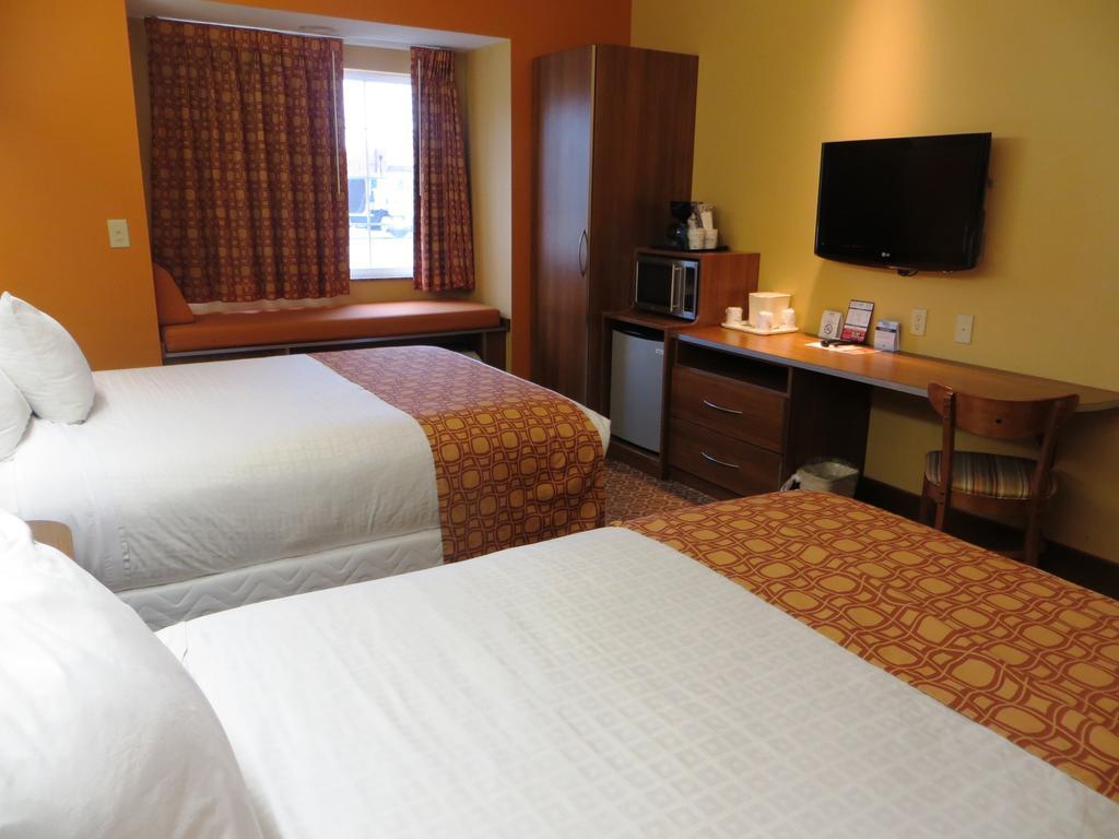 Microtel By Wyndham South Bend Notre Dame University Номер фото