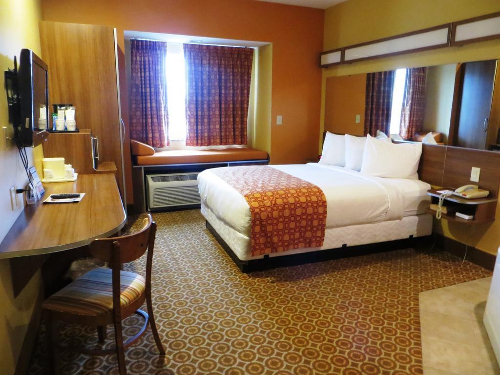 Microtel By Wyndham South Bend Notre Dame University Номер фото