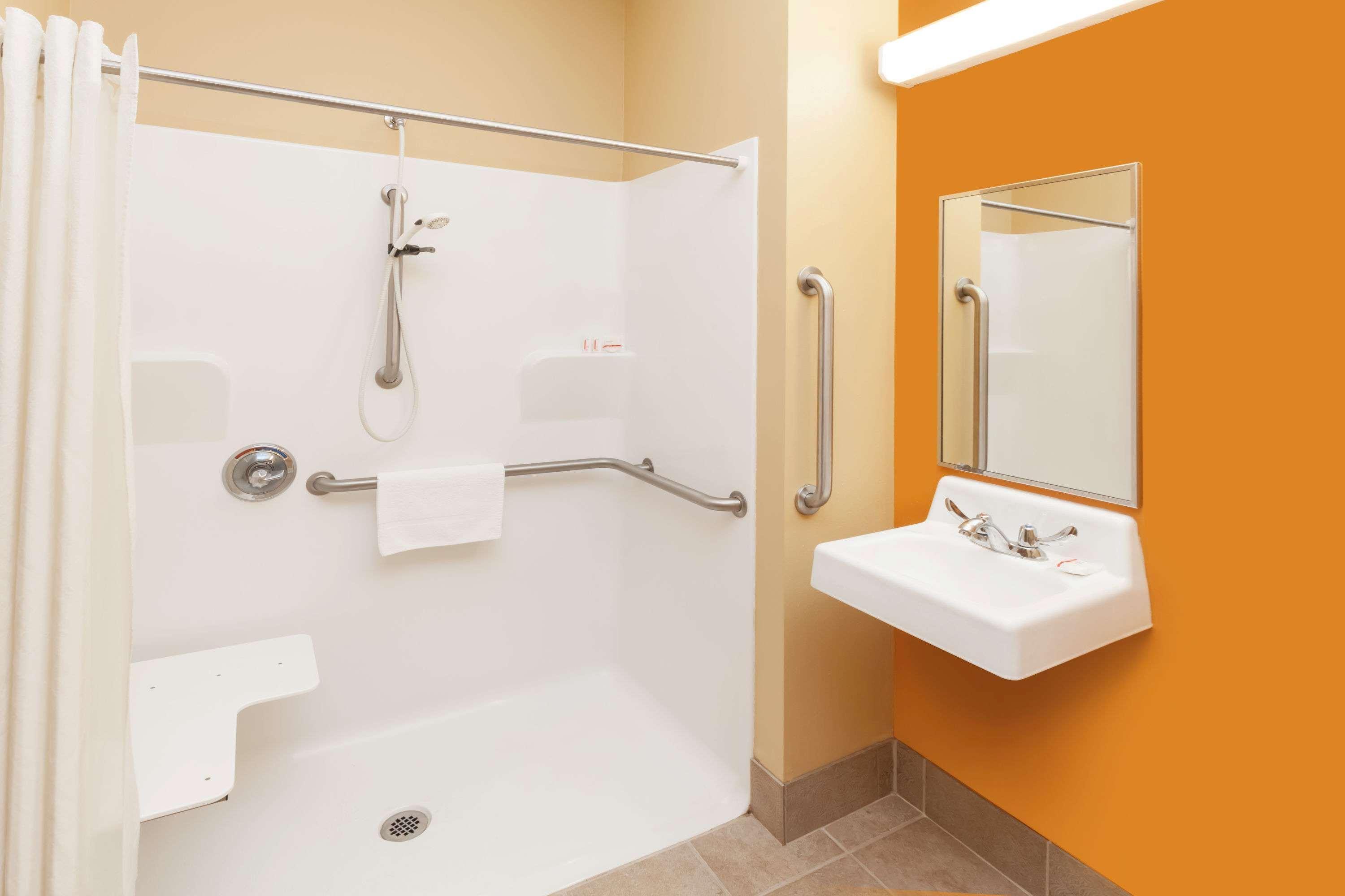 Microtel By Wyndham South Bend Notre Dame University Екстер'єр фото