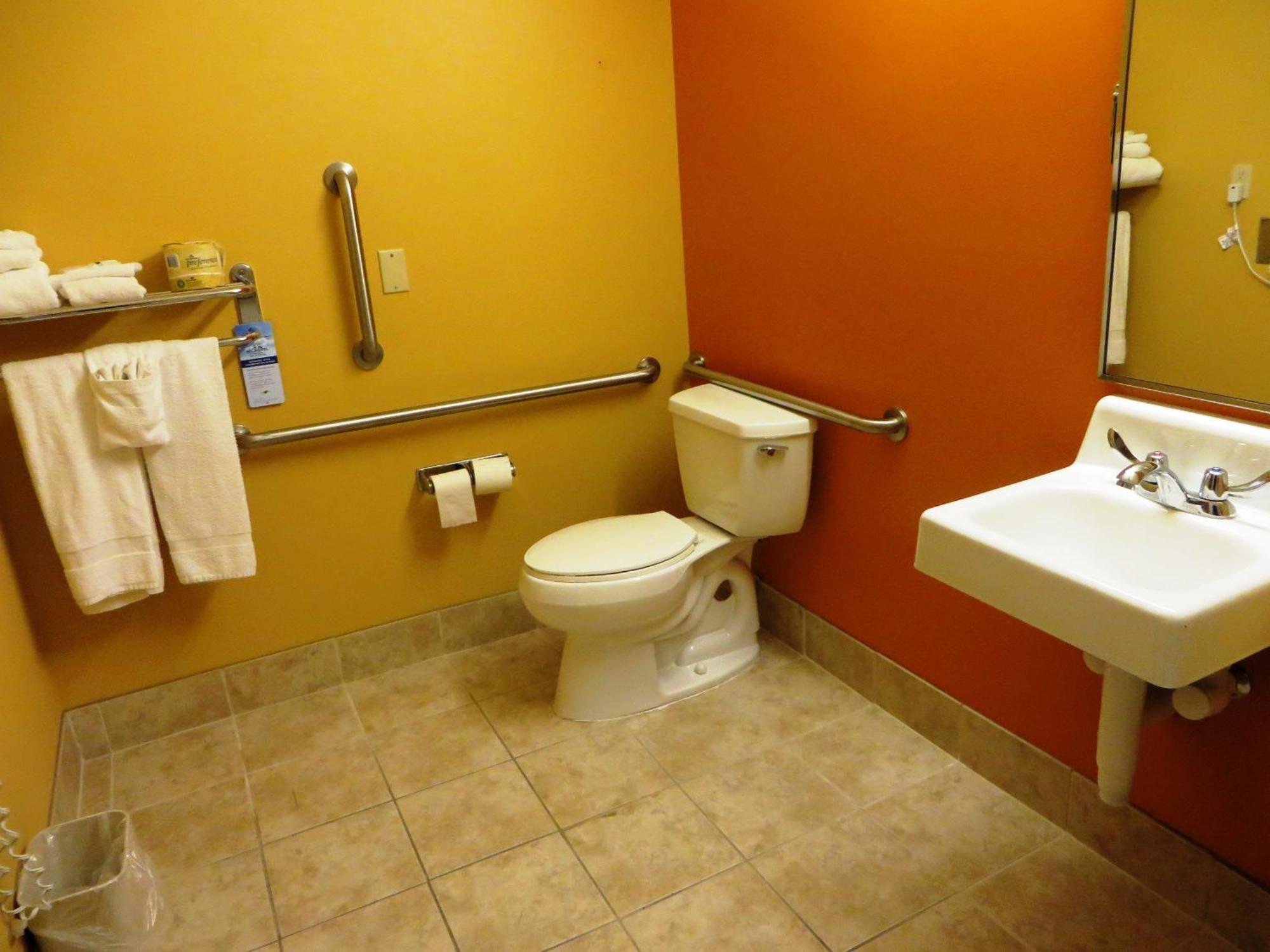 Microtel By Wyndham South Bend Notre Dame University Номер фото